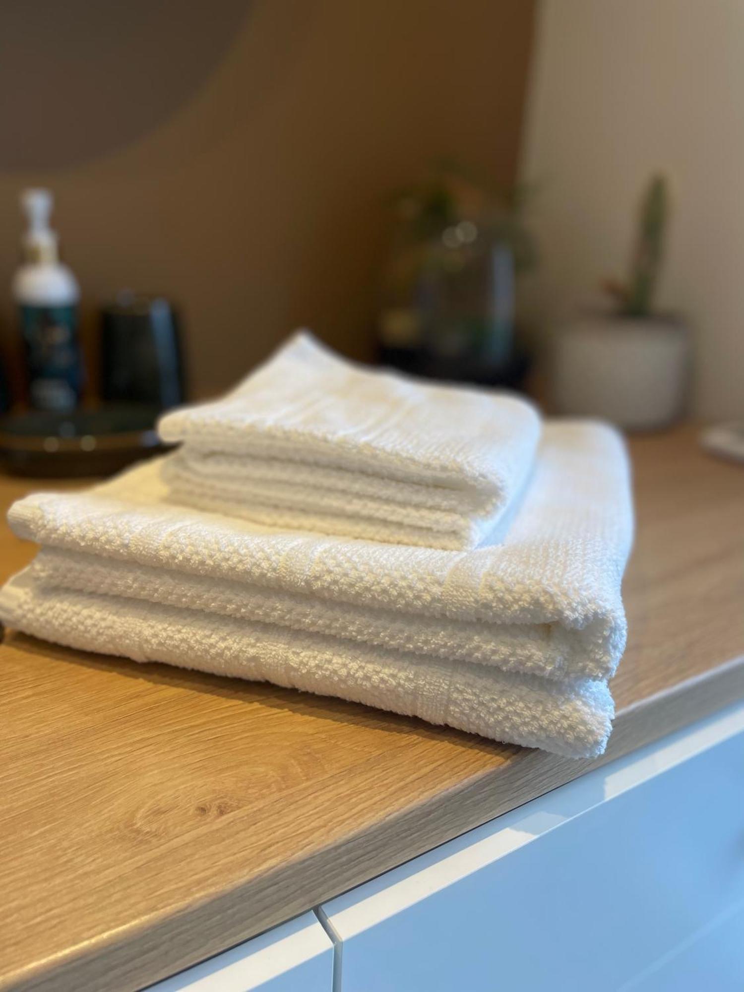 La Petite Halte Bed & Breakfast Comines-Warneton Eksteriør bilde